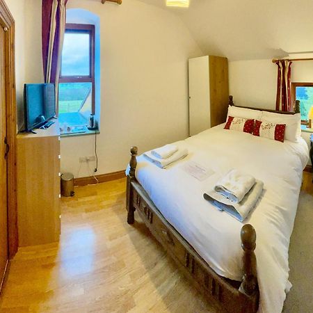 Highfields Farm B&B Stone  Ngoại thất bức ảnh